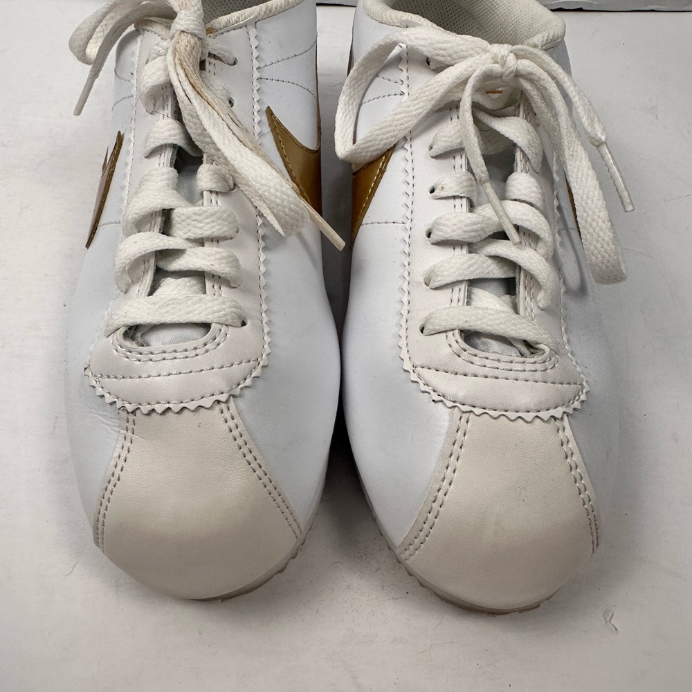Nike Cortez Classic White and Gold‎ Sneakers Sz 8.5 - Picture 2 of 6